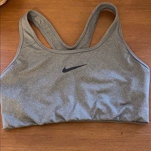 5/$25 Nike sports bra